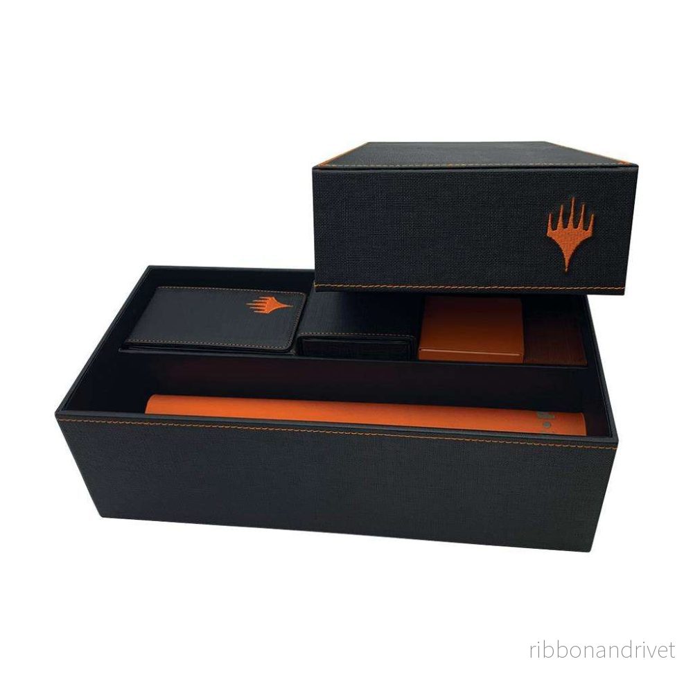 UP – Förvaringslåda för Magic: The Gathering – Mythic Edition UP – Förvaringslåda för Magic: The Gathering – Mythic Edition