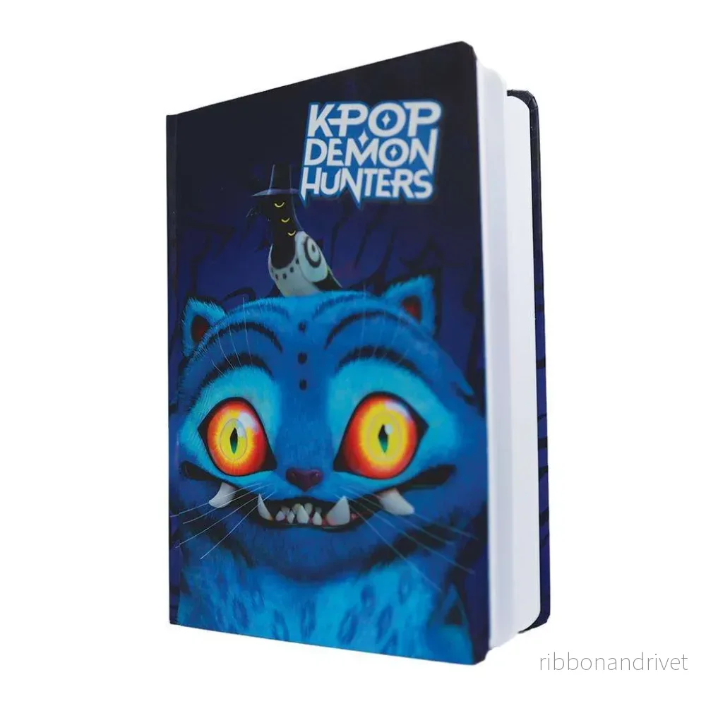 KPop Demon Hunters – A5-anteckningsbok – Derpy KPop Demon Hunters – A5-anteckningsbok – Derpy