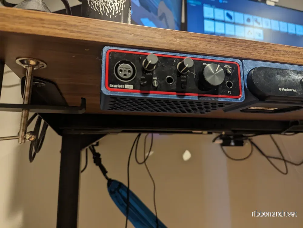 Focusrite Scarlett Solo skrivbordsfäste - Bild 3