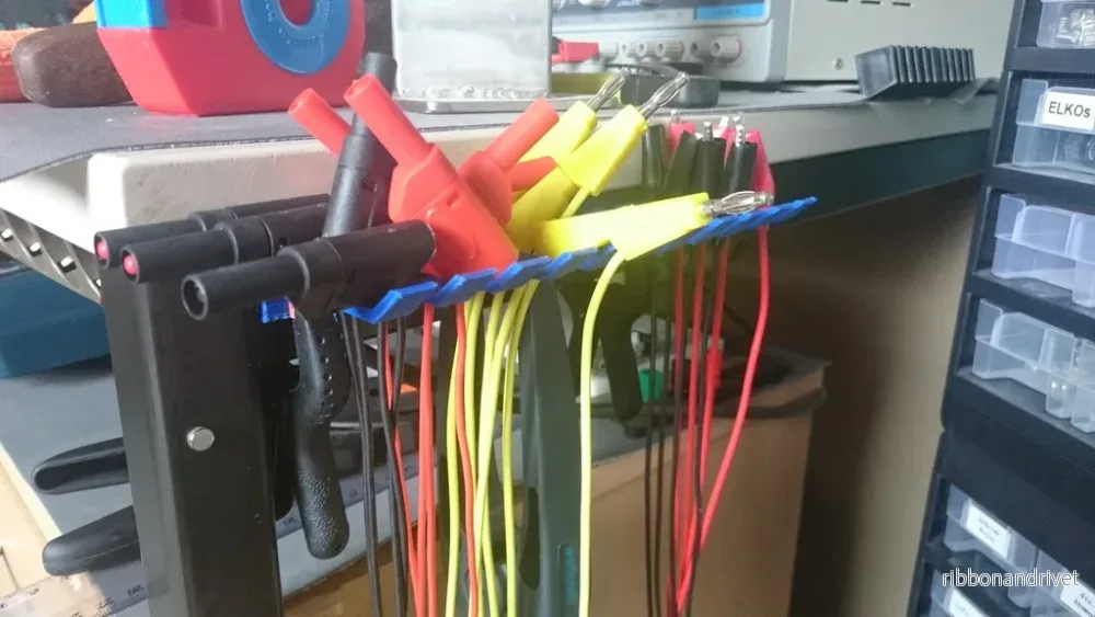 Laboratoriekabelhållare