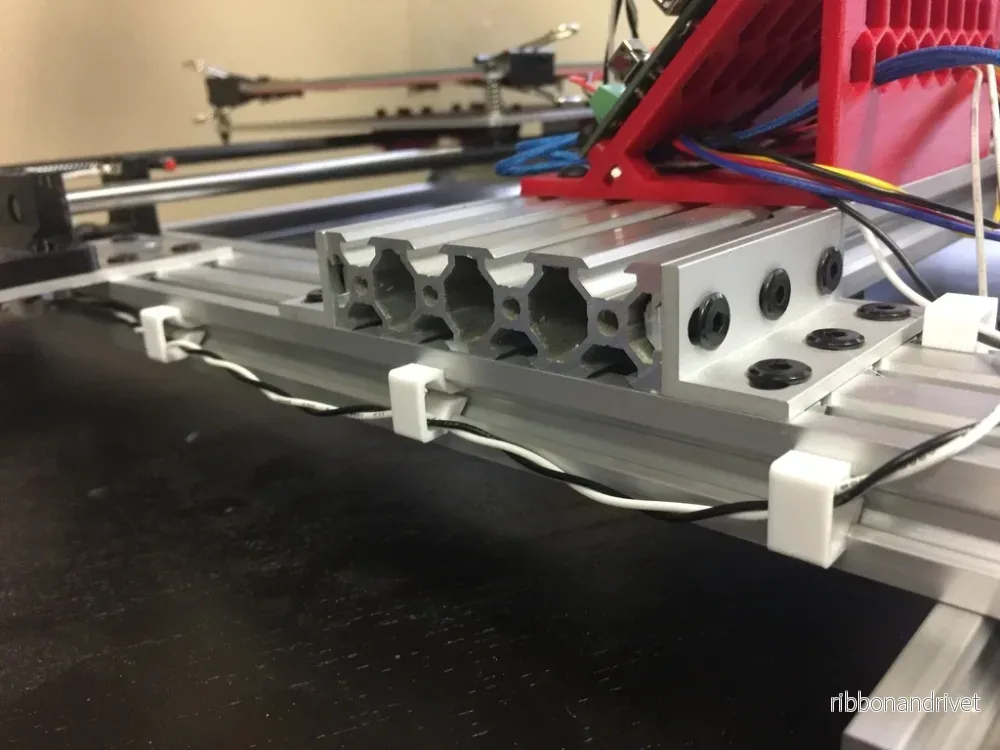 Kabelklämmor för 20x20 OpenBuilds V-Slot aluminiumprofiler - Bild 3