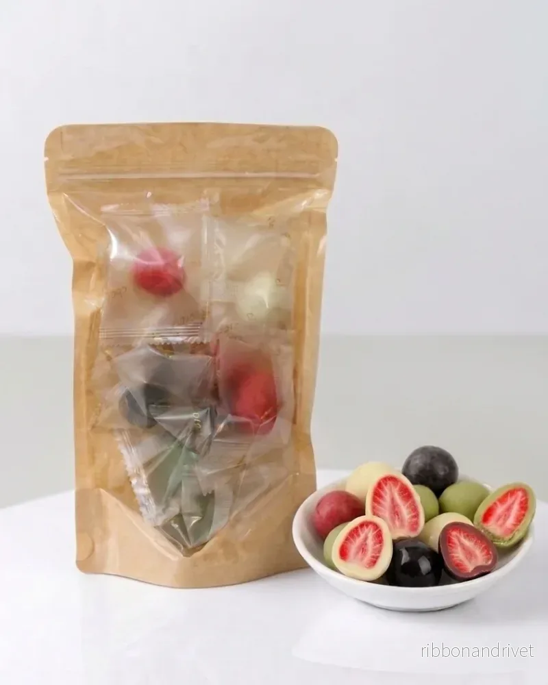 Frystorkade Jordgubbar i Choklad – Mix 4 Smaker Frystorkade Jordgubbar i Choklad – Mix 4 Smaker