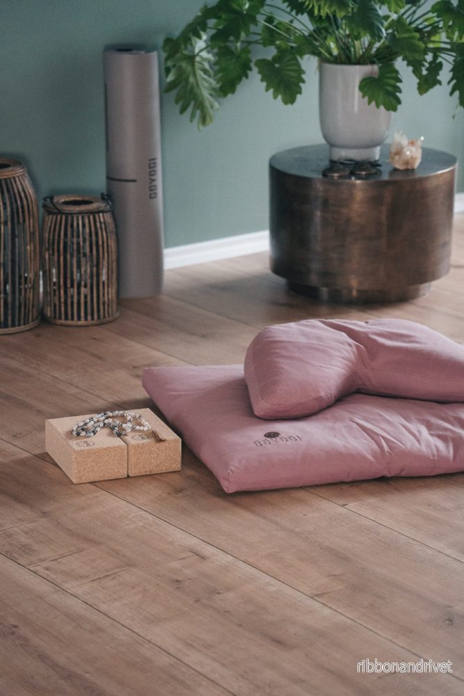 Calm Zafu Meditation Cushion – Rose