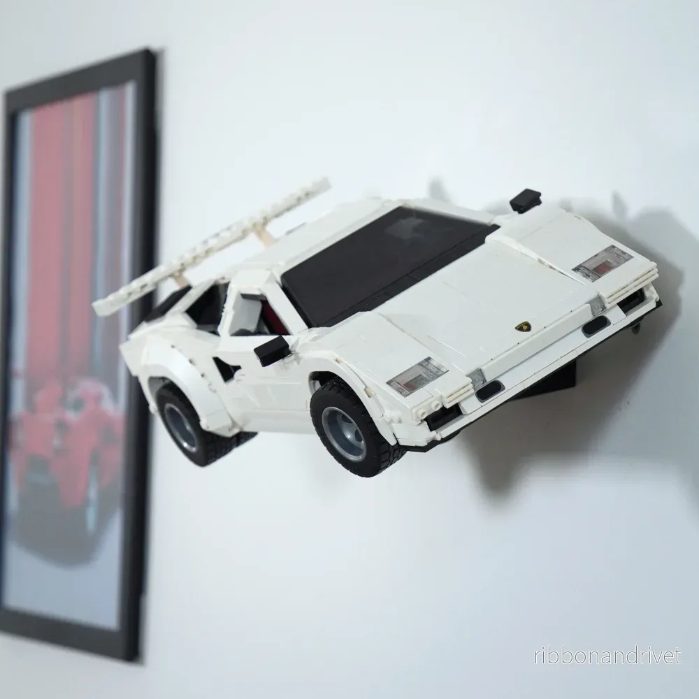Väggfäste för Lamborghini Countach 5000 byggsats - Bild 3