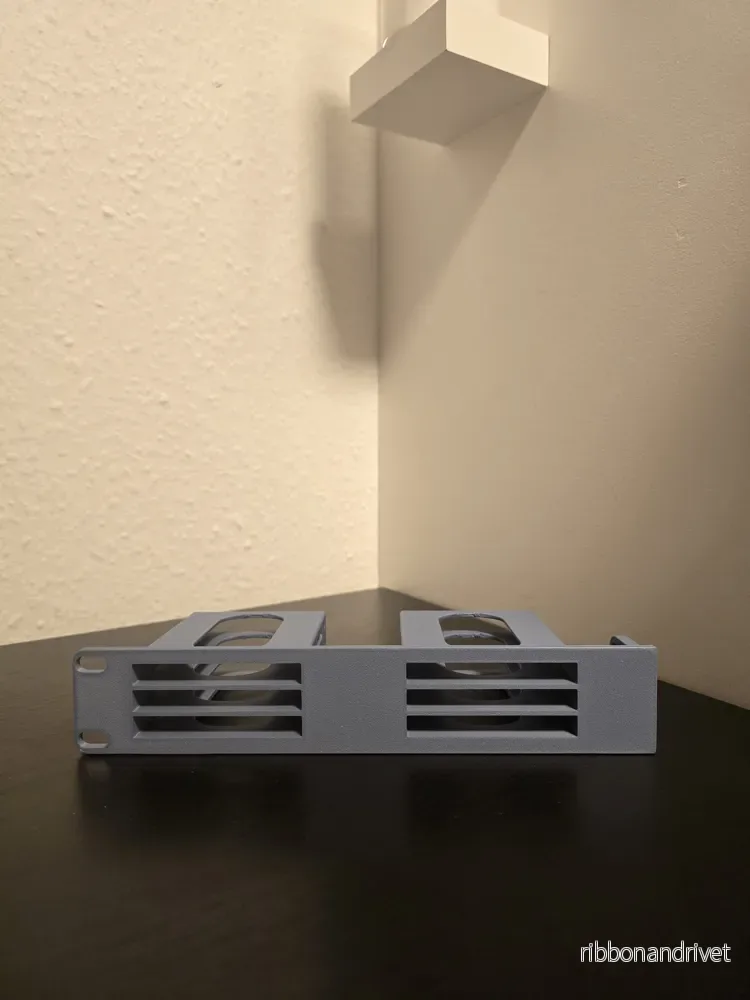 19" Rackfäste för 12 x 2.5" SSD-enheter - Bild 3
