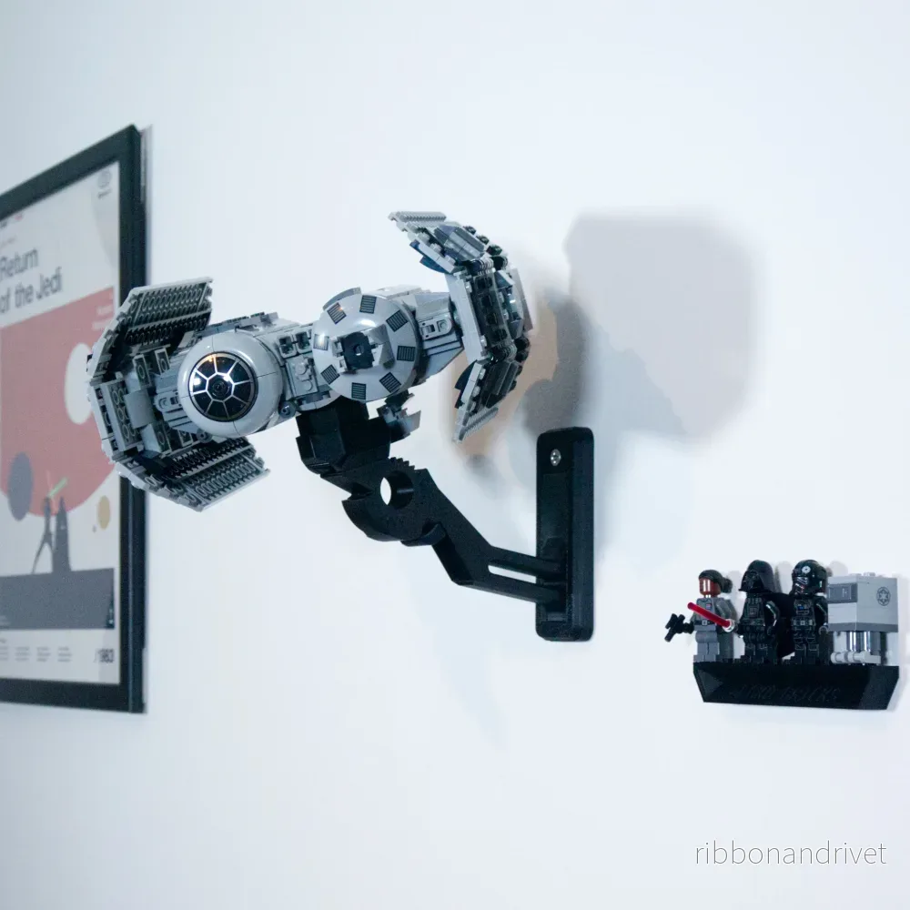 Väggfäste för Star Wars Imperial TIE Bomber