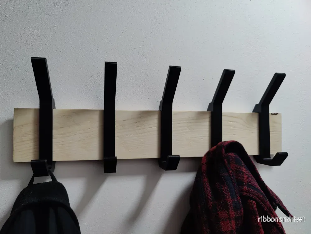 Snygga och praktiska väggkrokar Snygga och praktiska väggkrokar