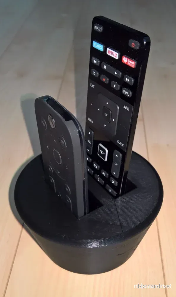 Stativ för Xbox One Media och Slim TV-fjärrkontroll Stativ för Xbox One Media och Slim TV-fjärrkontroll