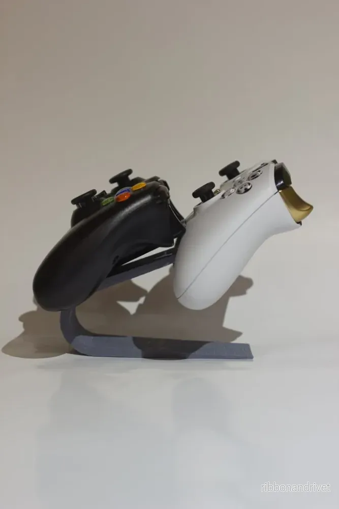 Dubbelt XBOX-kontrollstativ – Organiserad förvaring för dina kontroller