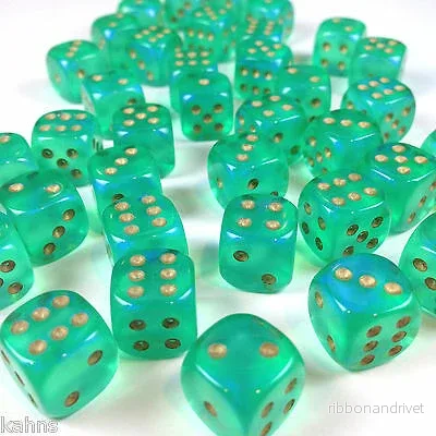 Chessex Borealis 12mm d6 Ljusgrön/guld Luminary Tärningsblock (36 tärningar) Chessex Borealis 12mm d6 Ljusgrön/guld Luminary Tärningsblock (36 tärningar)