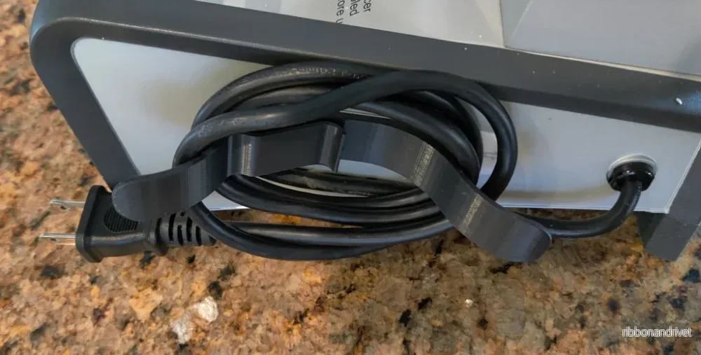Praktisk sladdförvaring för köksapparater