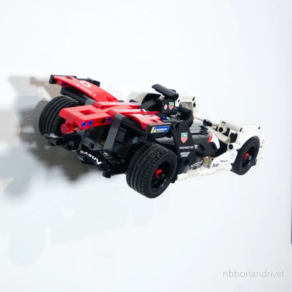 Väggfäste för Technic Formula E Porsche 99X - Bild 3