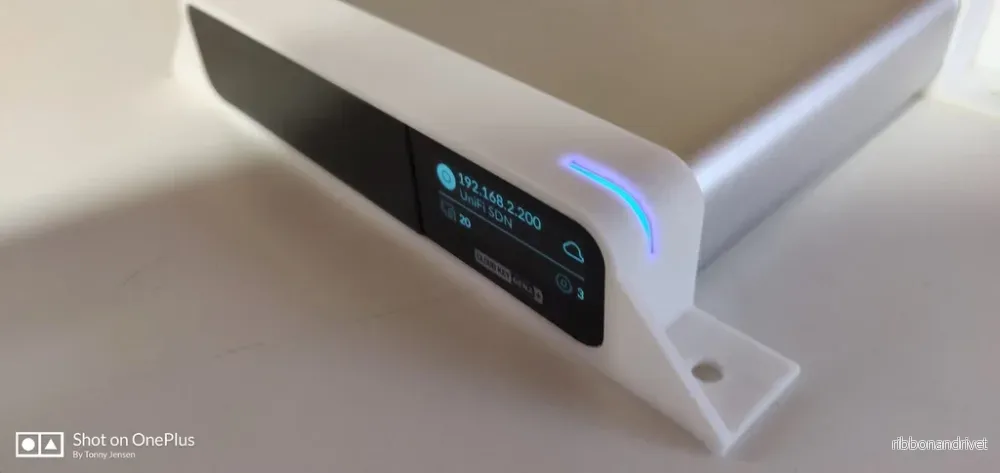 Väggfäste för Ubiquiti Unifi Cloud Key Gen2 Plus (2 delar) - Bild 2