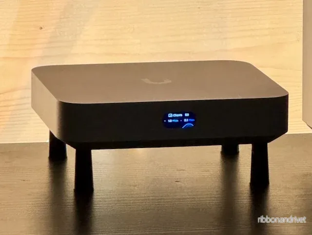 Fötter för Unifi UCG Max (4 st) Fötter för Unifi UCG Max (4 st)