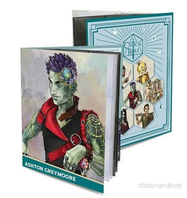 UP – RPG Folio med Klistermärken: Ashton Greymoore från Critical Role UP – RPG Folio med Klistermärken: Ashton Greymoore från Critical Role