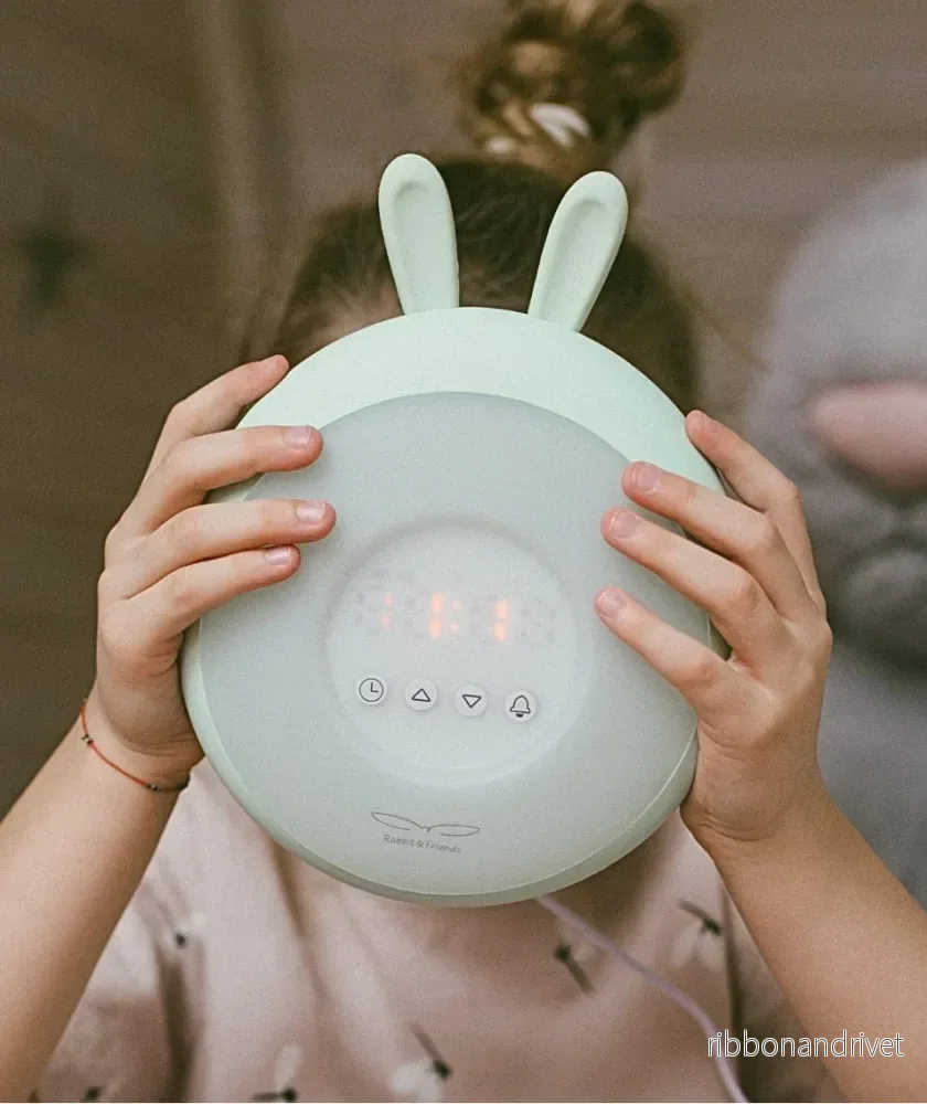 Kaninlampa med väckarklocka och "wake up light"– mintgrön - Bild 2