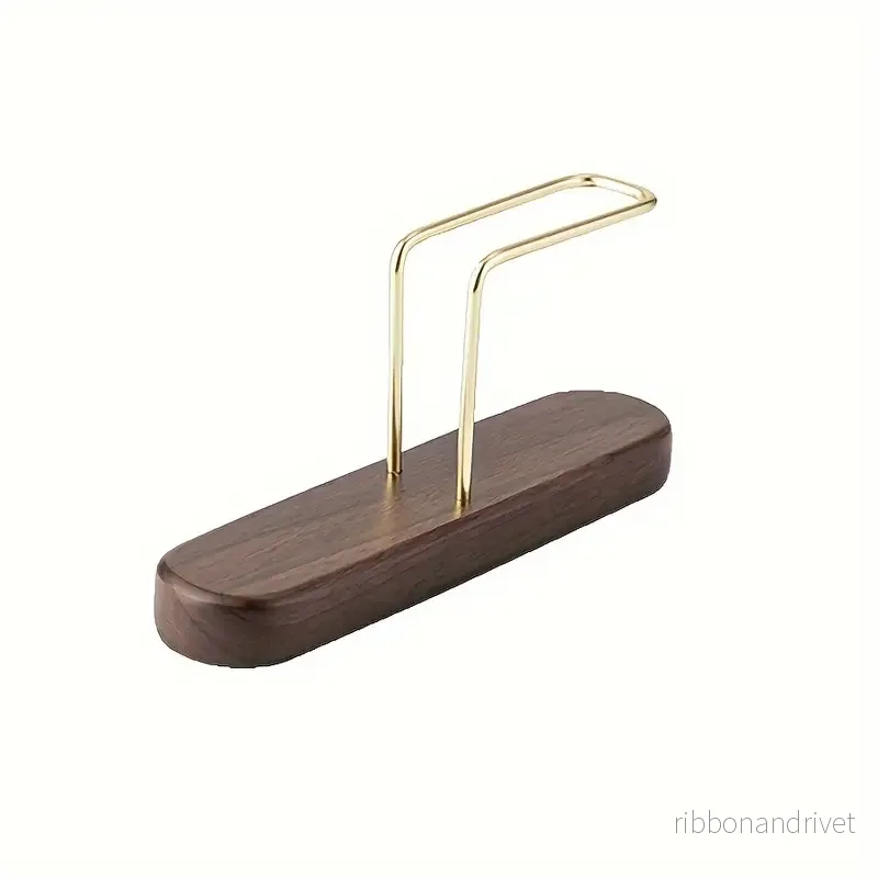 Minimalistisk Kaffefilterhållare med Gyllene Detaljer Minimalistisk Kaffefilterhållare med Gyllene Detaljer