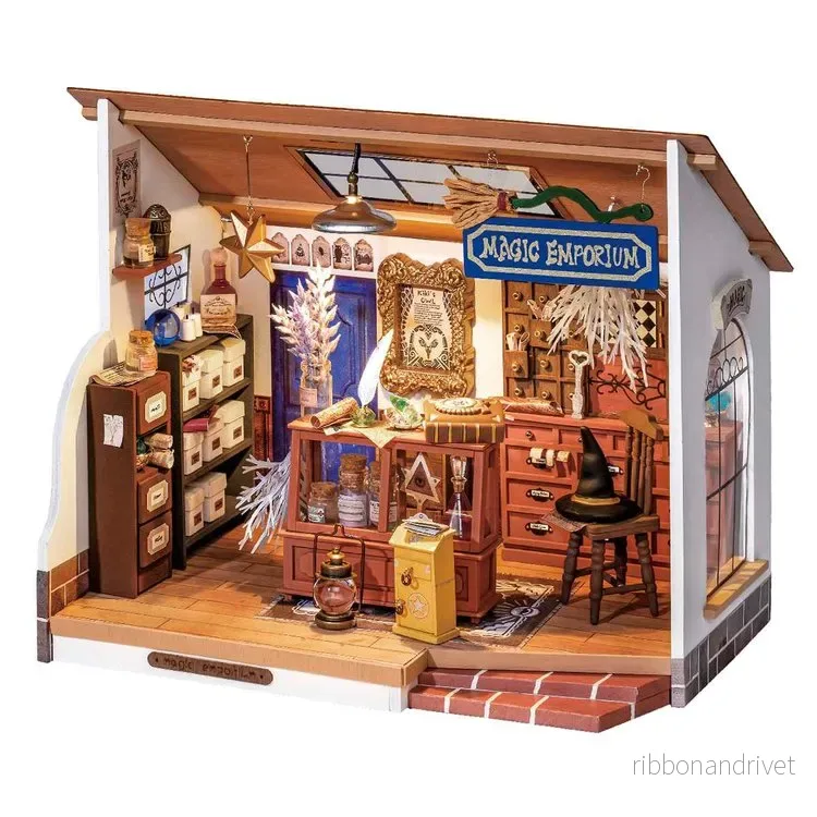 Book Nook – Kiki’s Magic Emporium Book Nook – Kiki’s Magic Emporium