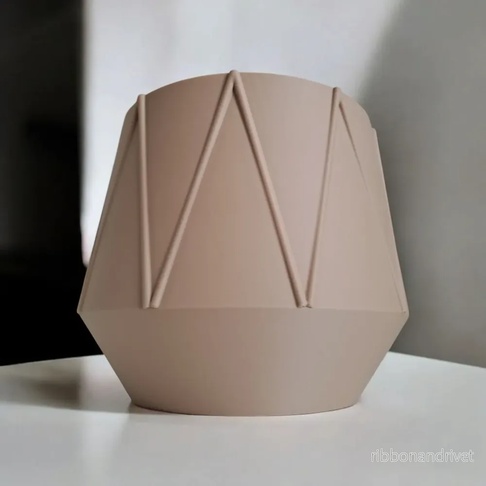 Modern GeoBloom blomkruka med geometrisk design - Bild 3