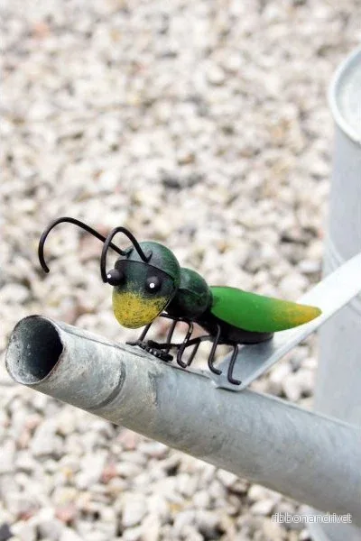 Gräshoppa med magnetfäste - Bild 2