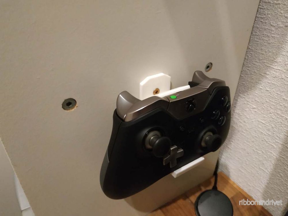 Väggfäste för Xbox One-kontroll med skruvhål Väggfäste för Xbox One-kontroll med skruvhål