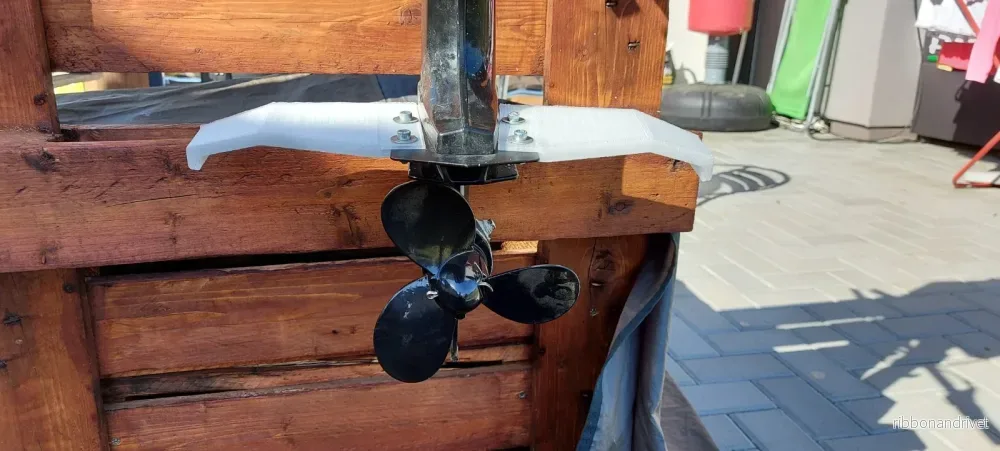 Stabilisator för utombordsmotor