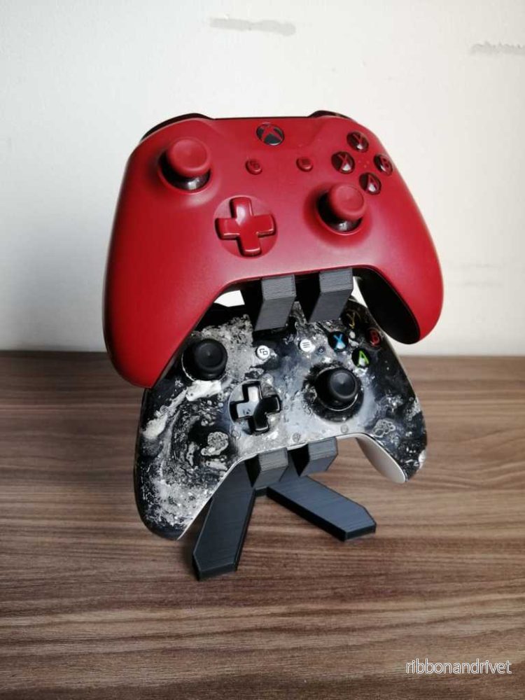 Elegant handkontrollstativ för Xbox och PlayStation
