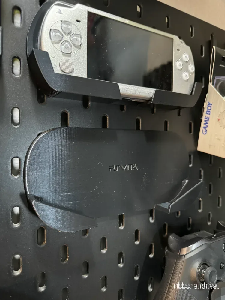 PS Vita IKEA Skadis Displayfäste PS Vita IKEA Skadis Displayfäste