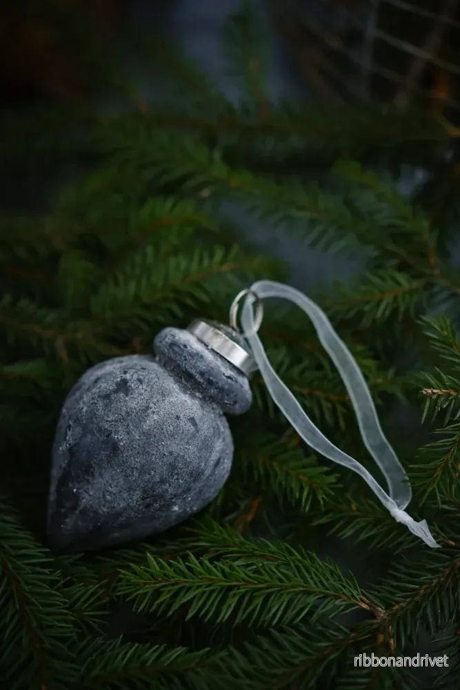 Julkula i glas droppformad