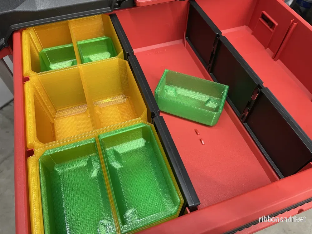 Reservdelsbrickor för Milwaukee PACKOUT verktygslåda med 3 lådor Reservdelsbrickor för Milwaukee PACKOUT verktygslåda med 3 lådor