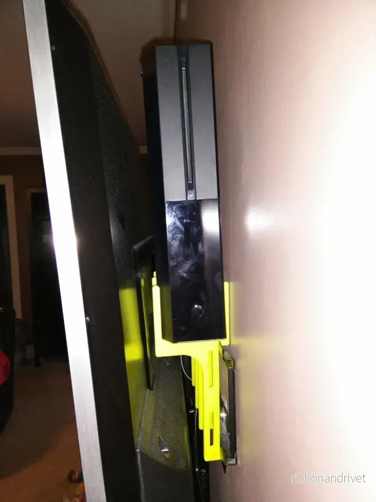 Xbox One väggfäste för TV Xbox One väggfäste för TV