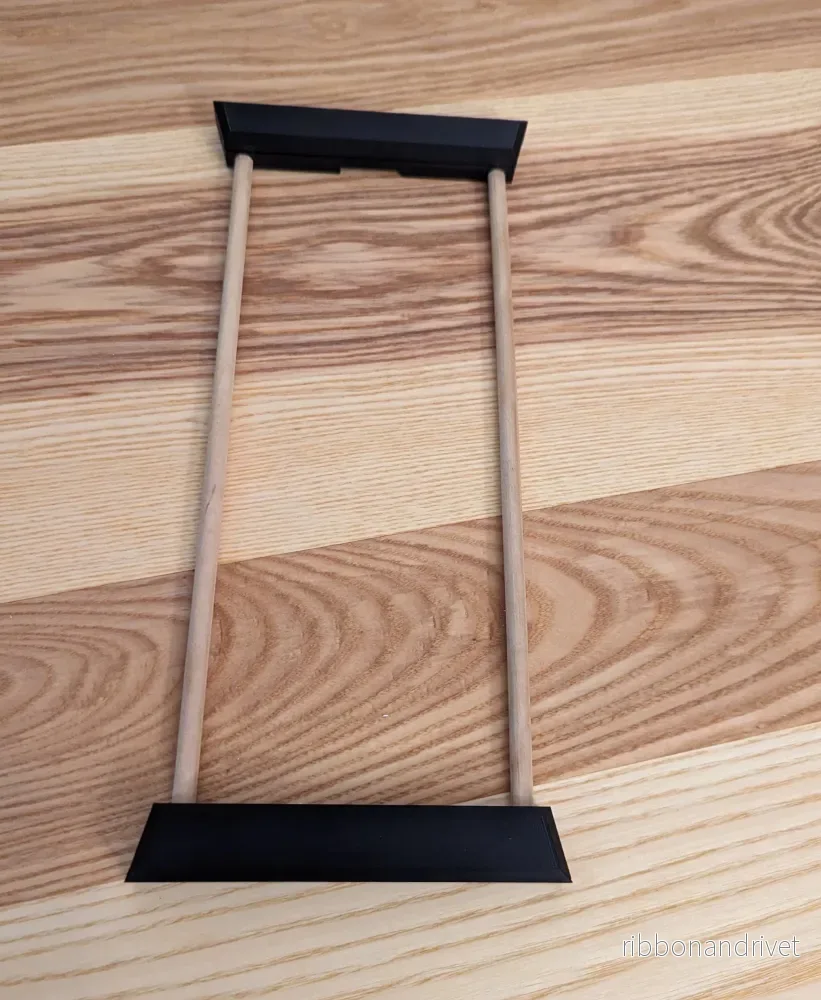 Vägghängande tallrik Vägghängande tallrik