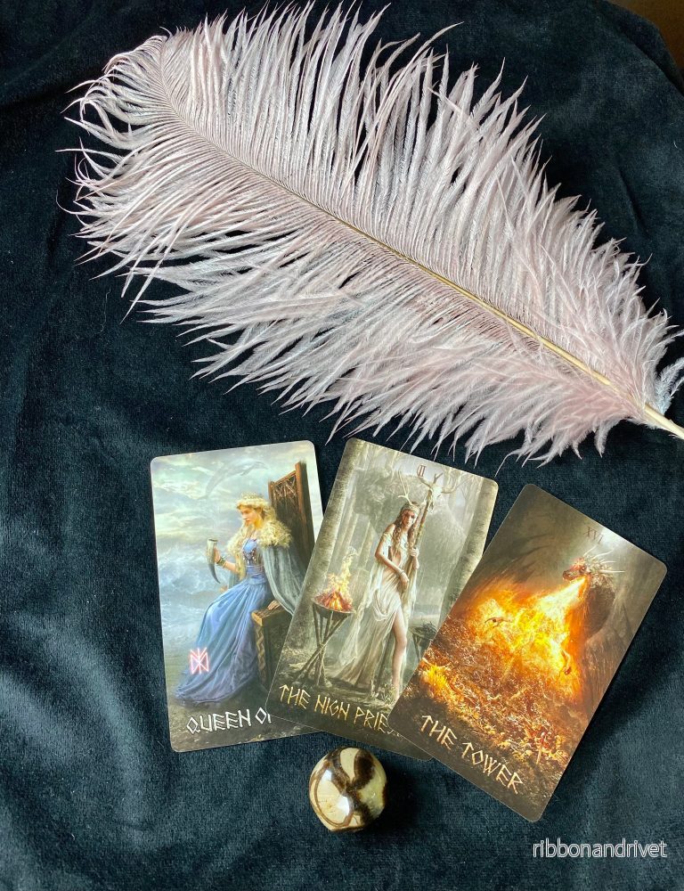 Runic Tarot stora boxen - Bild 2