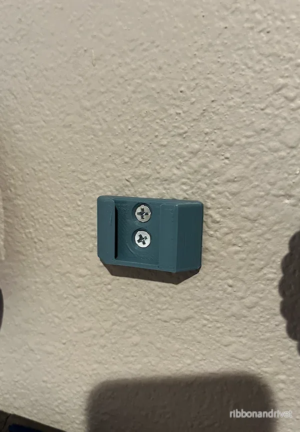 Elegant vägghållare för AirPods - Bild 3