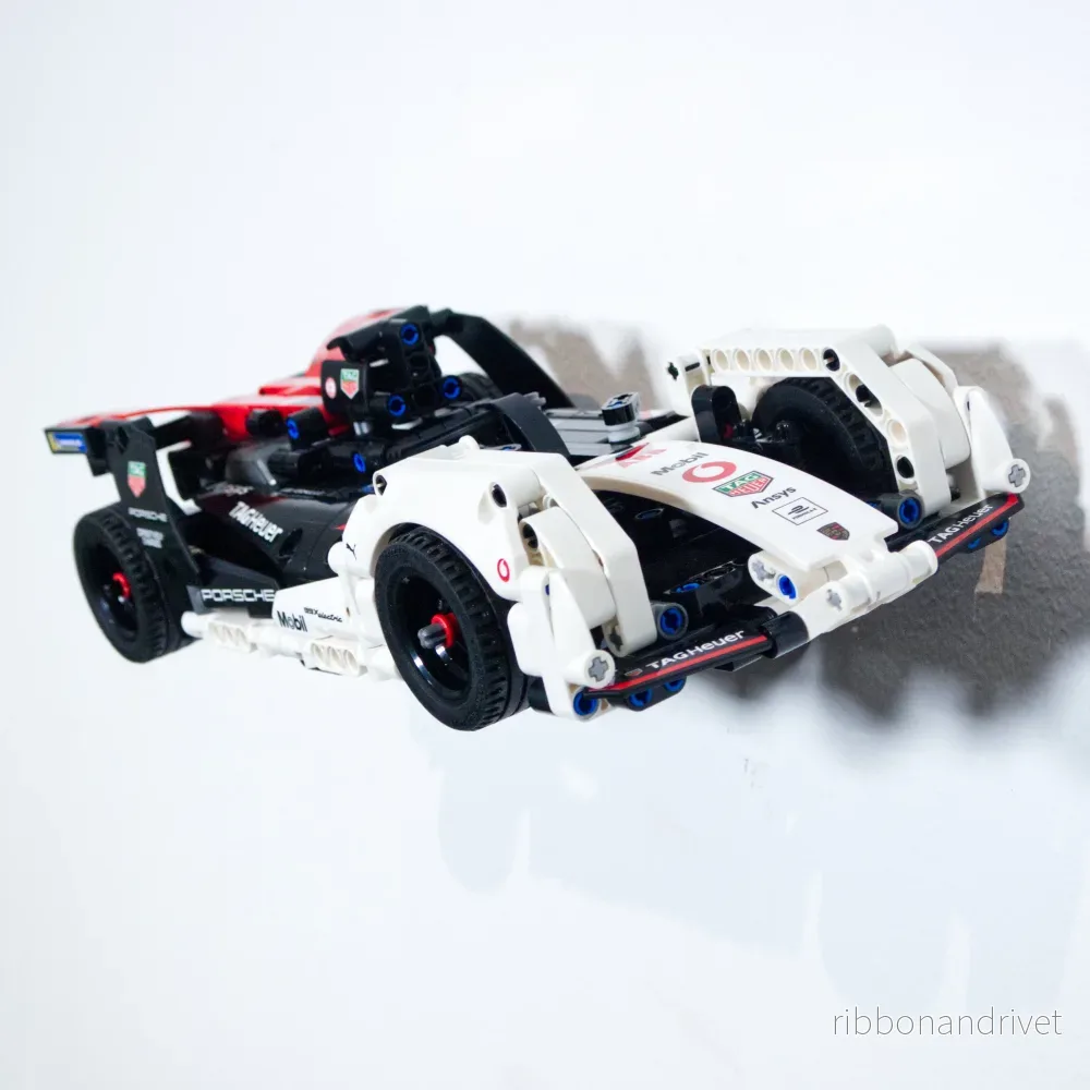 Väggfäste för Technic Formula E Porsche 99X - Bild 2