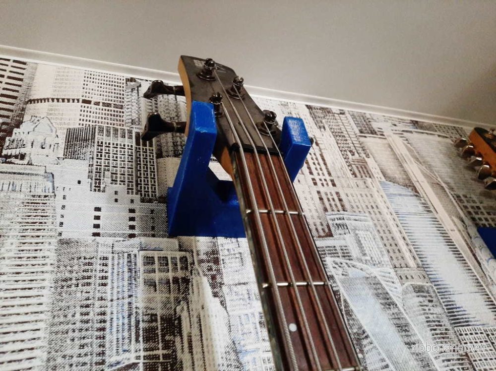 Väggmonterad gitarrhängare v2 - Bild 2
