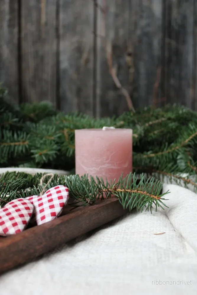Genomfärgat blockljus, old rose – handgjort rustikt ljus, 7,5 cm Genomfärgat blockljus, old rose – handgjort rustikt ljus, 7,5 cm