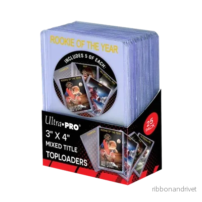 UP – 3″ x 4″ Guld Foil Mixed Title Toploaders (25 bitar) UP – 3″ x 4″ Guld Foil Mixed Title Toploaders (25 bitar)