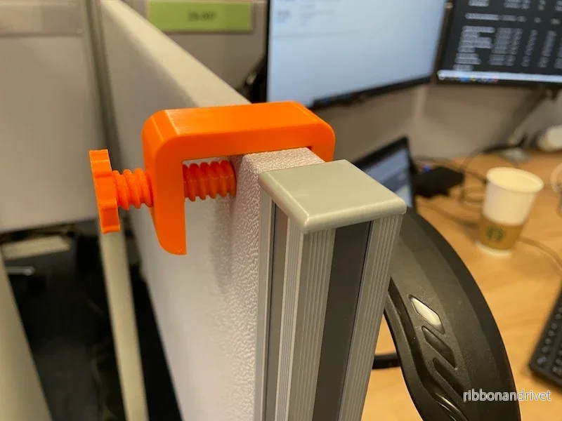 Praktisk headset- och hörlurshållare för kontoret - Bild 2