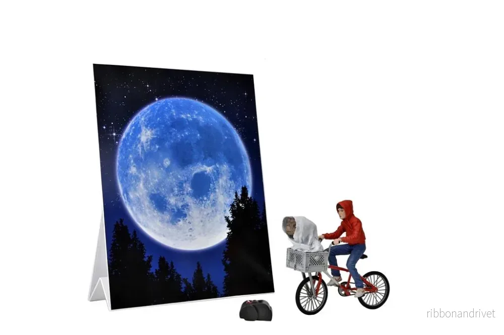 E.T. (40-årsjubileum) – 7” Skala Actionfigur – Elliott & E.T. på Cykel E.T. (40-årsjubileum) – 7” Skala Actionfigur – Elliott & E.T. på Cykel