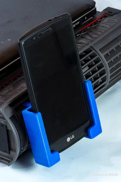 Säker mobilhållare för Audi A4 B5 (1998-2001 och LG G4 – Luftventilsfäste Säker mobilhållare för Audi A4 B5 (1998-2001 och LG G4 – Luftventilsfäste