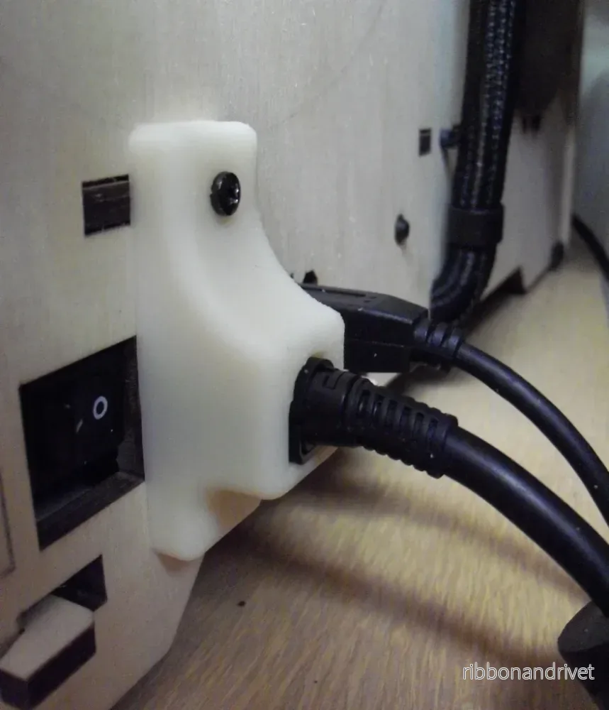 Stödfäste för strömkabel för Replicator 3D-skrivare