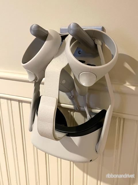 Klassisk gitarr och Oculus VR Goggle Hanger Klassisk gitarr och Oculus VR Goggle Hanger
