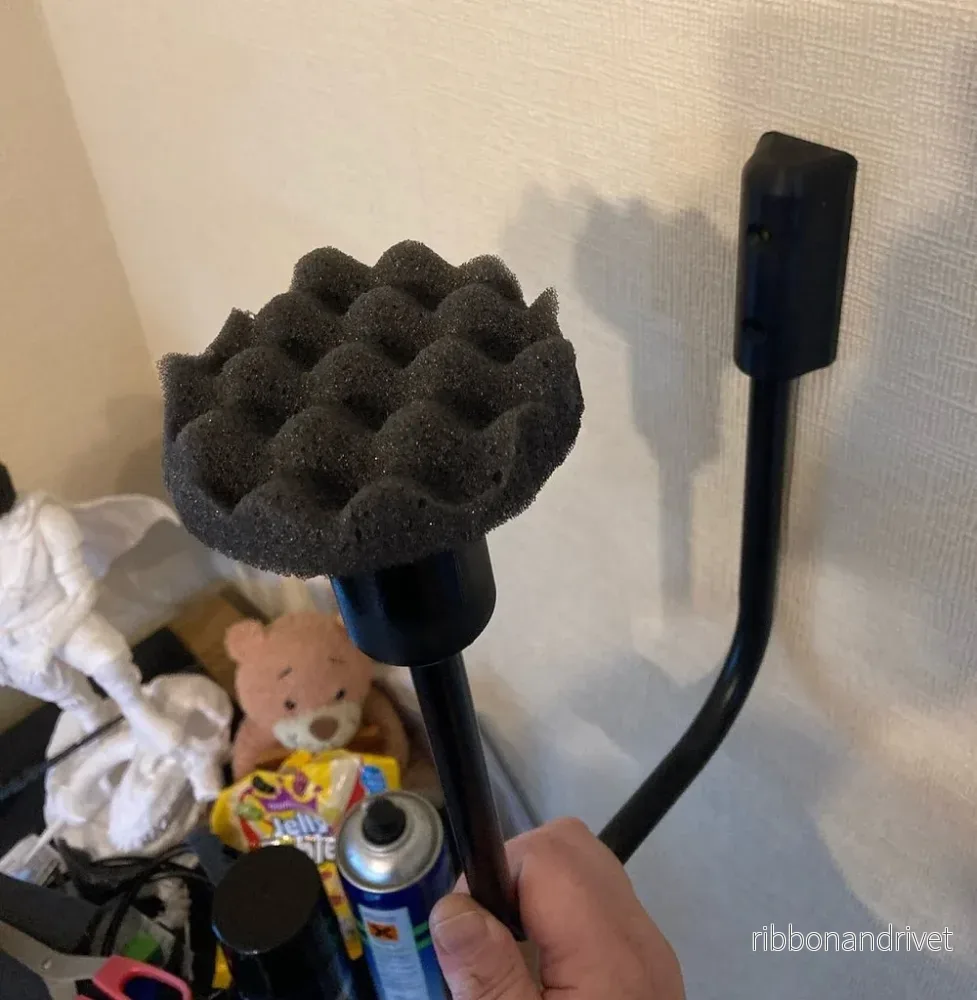 Väggmonterad hjälmhållare för cosplay- och samlarhjälmar - Bild 2