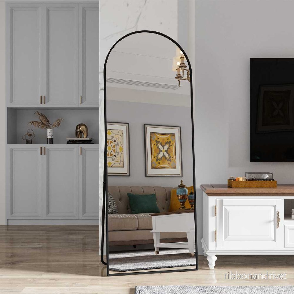 Yelenaro bågformad helkroppsspegel 162×53 cm – Metallram i guld eller svart - Bild 2