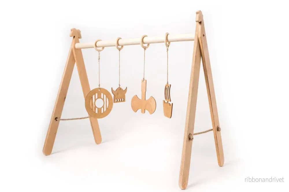 Babygym i trä Babygym i trä