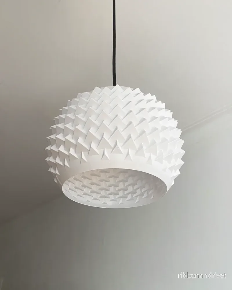 Pinn Pendant Lamp – Dragon Egg Pinn Pendant Lamp – Dragon Egg