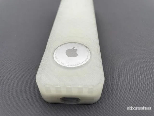 Skyddsfodral för Apple TV Remote (2021) med AirTag-hållare - Bild 2