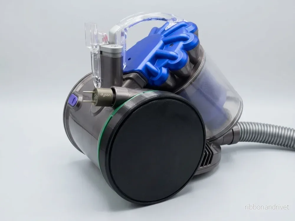 Dyson DC26 reservhjul (vänster) – förbättrad passform Dyson DC26 reservhjul (vänster) – förbättrad passform