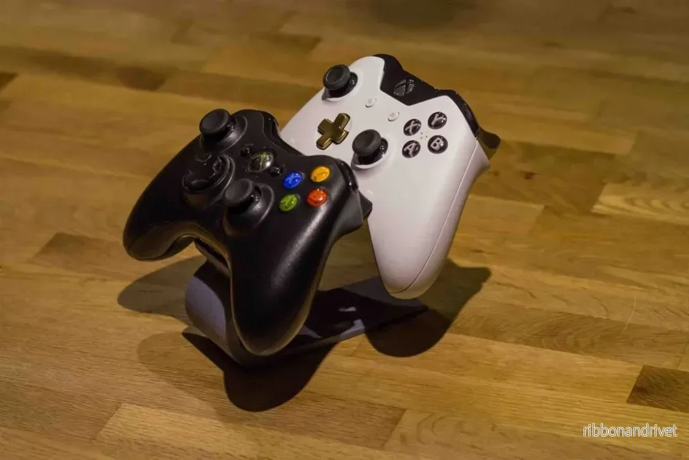 Dubbelt XBOX-kontrollstativ - Organiserad förvaring för dina kontroller - Bild 2